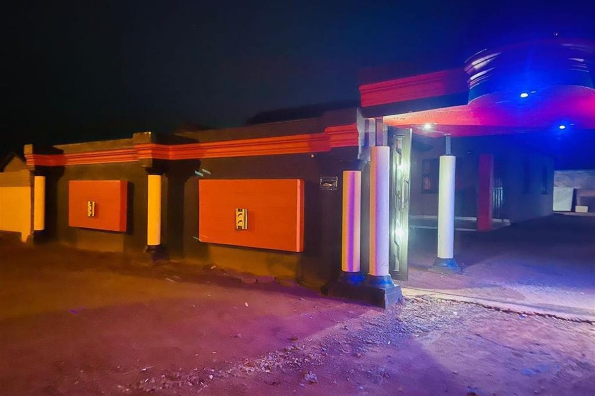 House To Rent in Protea Glen, Soweto - Photo 3