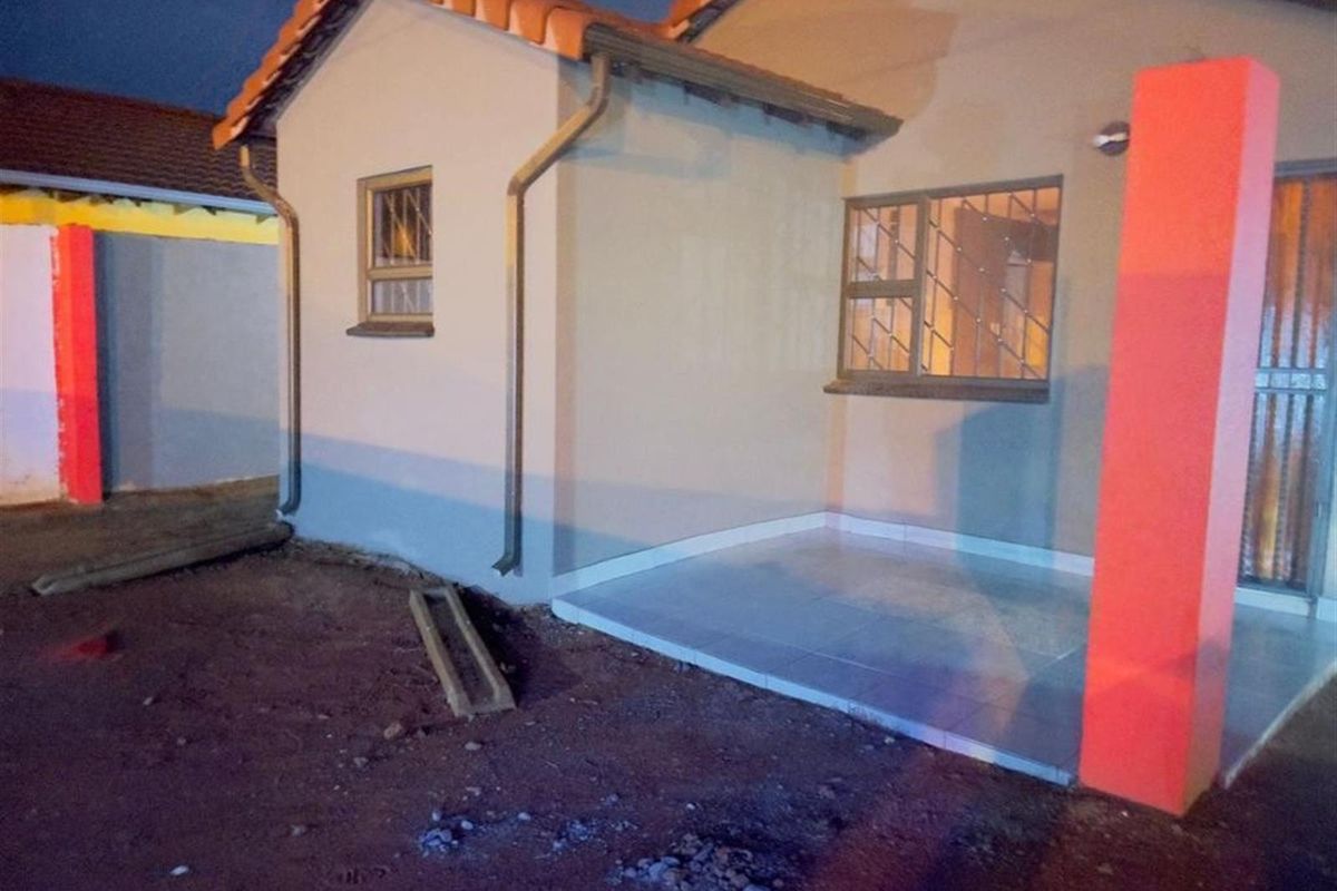 House To Rent in Protea Glen, Soweto - Photo 4