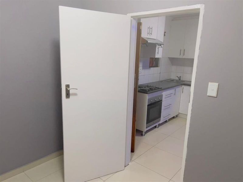 House To Rent in Protea Glen, Soweto - Photo 6