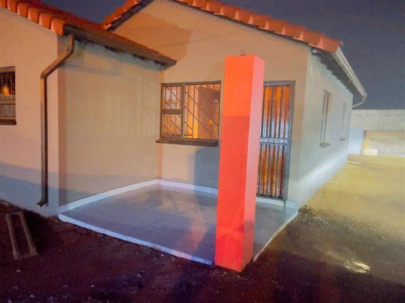 House To Rent in Protea Glen, Soweto - Photo 8