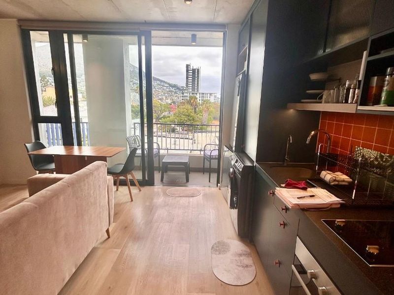 Fully Furnished Airbnb Investment for Sale in Sea Point - Photo 9