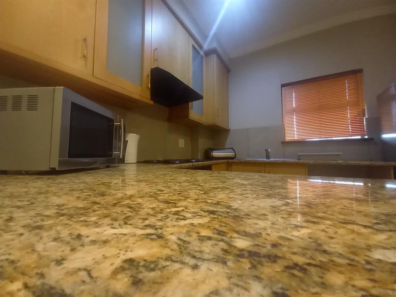 Modern Secure and Peaceful Umhlanga Ridge Apartment - Photo 6