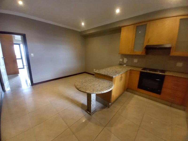 Modern Secure and Peaceful Umhlanga Ridge Apartment - Photo 7