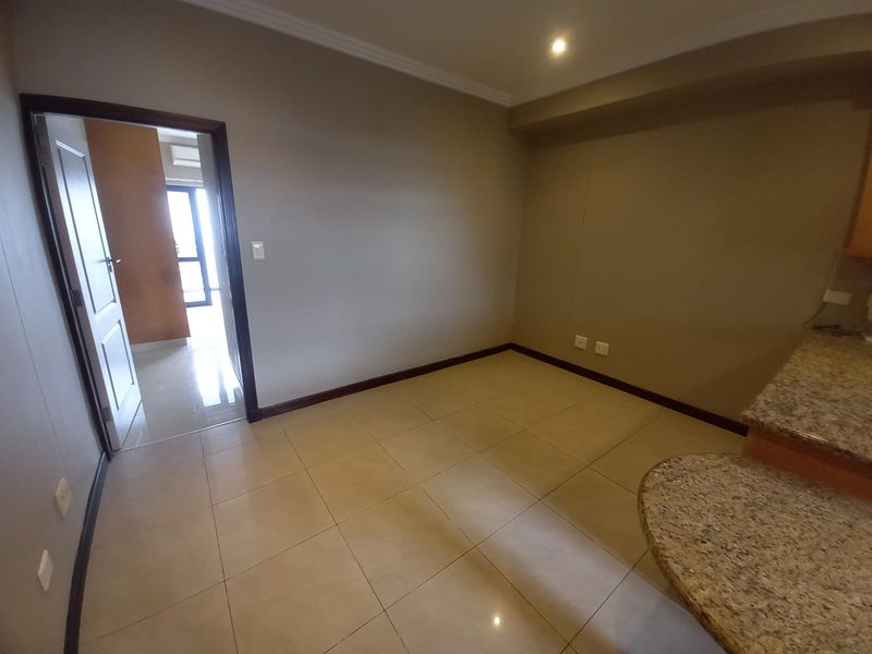 Modern Secure and Peaceful Umhlanga Ridge Apartment - Photo 8