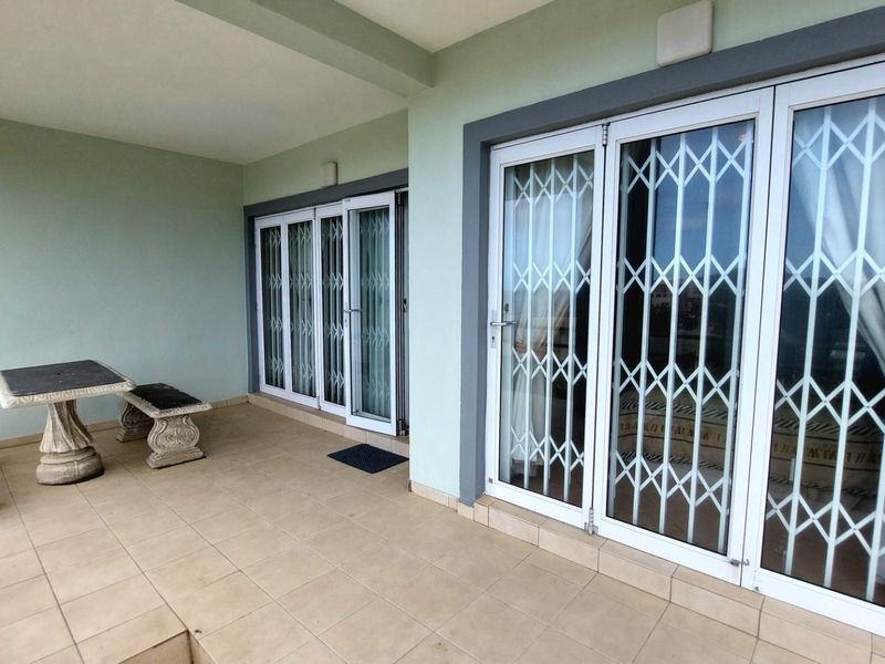 Ground Floor Apartment For Sale in Margate, KwaZulu Natal - Photo 3