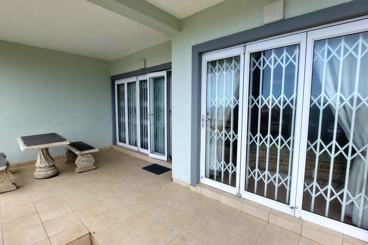 Ground Floor Apartment For Sale in Margate, KwaZulu Natal - Photo 3