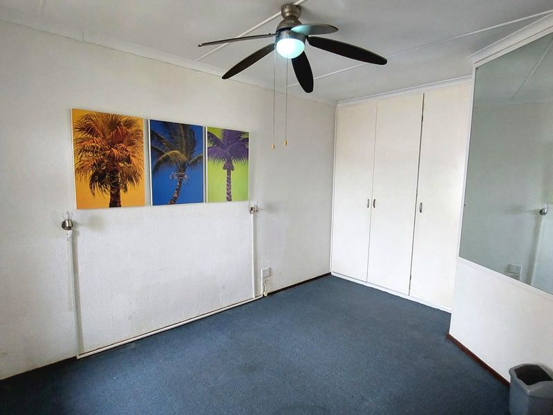 Duplex Apartment For Sale in Margate, KwaZulu Natal - Photo 10