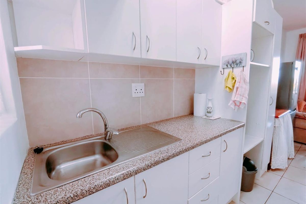 Country Retirement Village - Photo 4