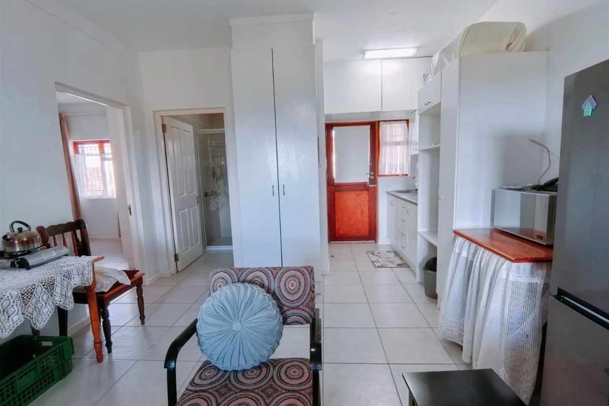 Country Retirement Village - Photo 2