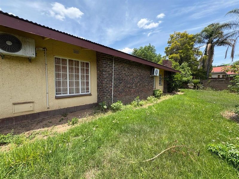 House For Sale in Aviary Hill, Newcastle, KwaZulu Natal - Photo 3