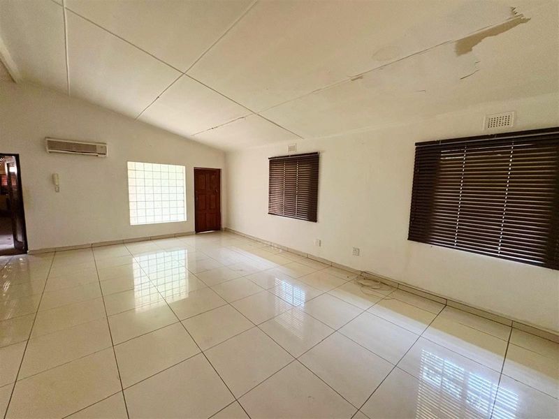 House For Sale in Aviary Hill, Newcastle, KwaZulu Natal - Photo 10