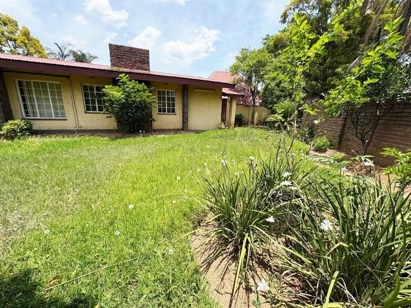 House For Sale in Aviary Hill, Newcastle, KwaZulu Natal - Photo 2