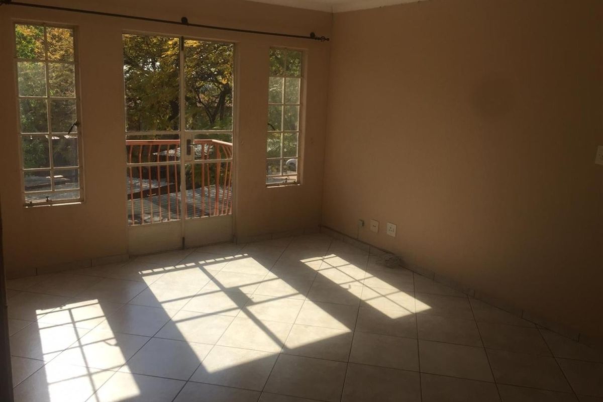 Apartment To Rent in Boskruin, Randburg - Photo 3