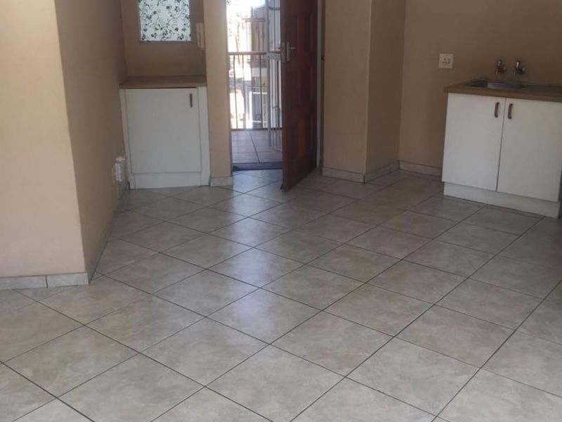 Apartment To Rent in Boskruin, Randburg - Photo 6