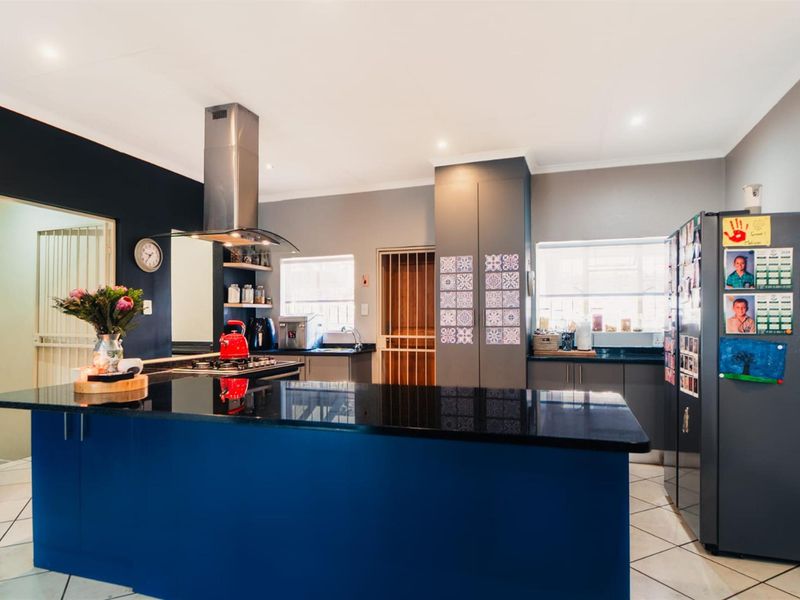 Modern Family Living in Sought-After Aqua Park, Tzaneen - Photo 5