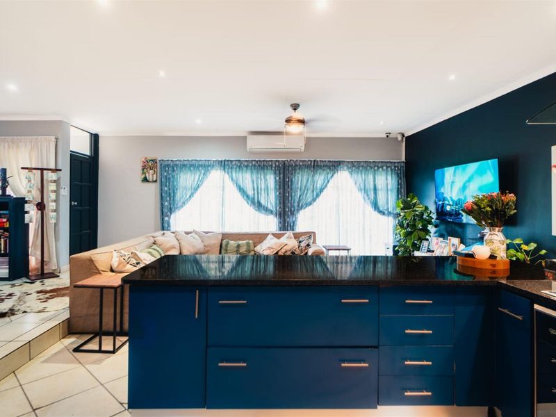 Modern Family Living in Sought-After Aqua Park, Tzaneen - Photo 4