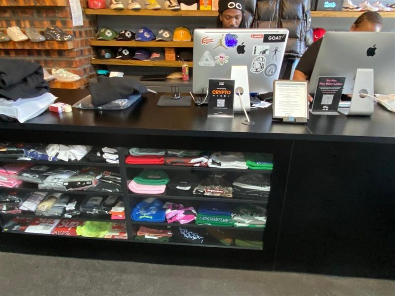 Retail Space To Rent in Gardens, Cape Town - Photo 6