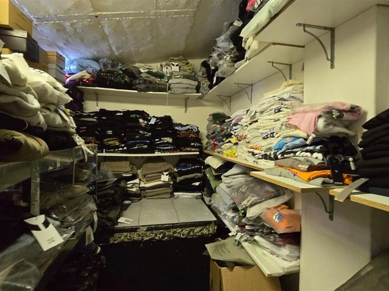 Retail Space To Rent in Gardens, Cape Town - Photo 8