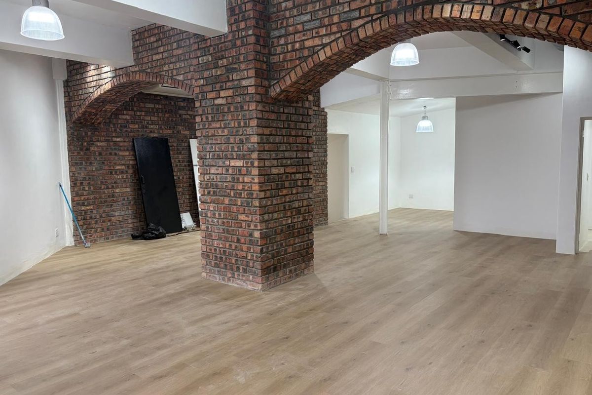 Retail Space To Rent in Gardens, Cape Town - Photo 3