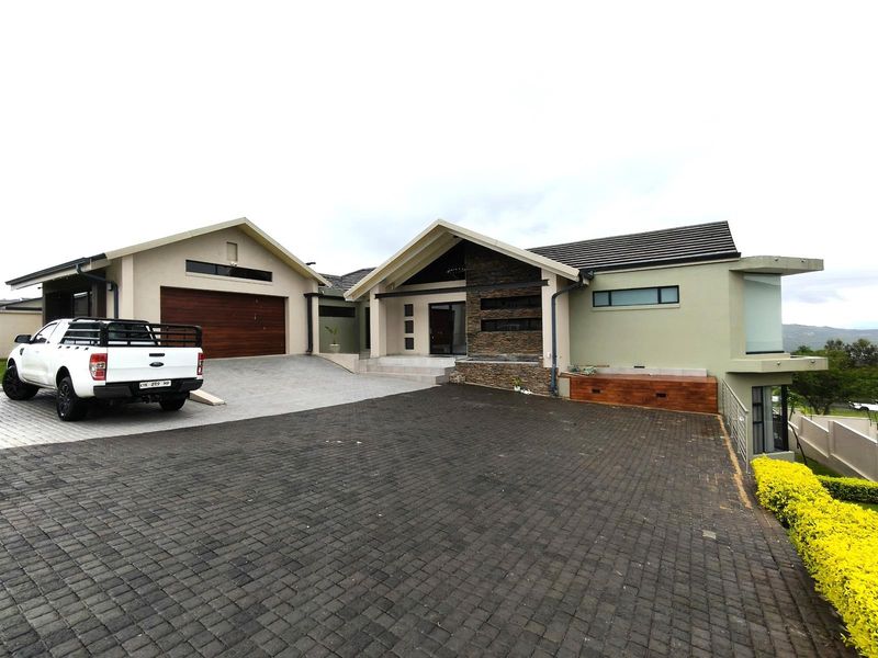 House For Sale in Drum Rock, Nelspruit - Photo 3