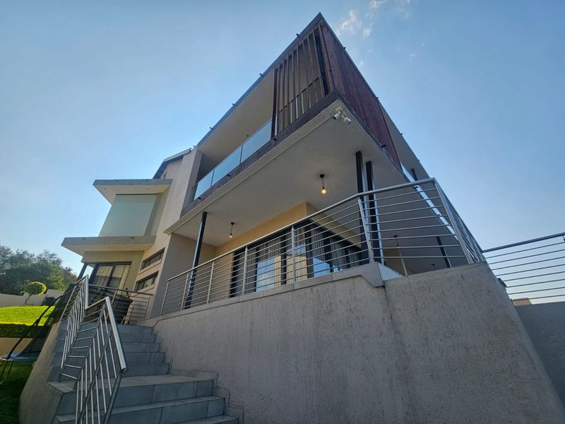 House For Sale in Drum Rock, Nelspruit - Photo 2
