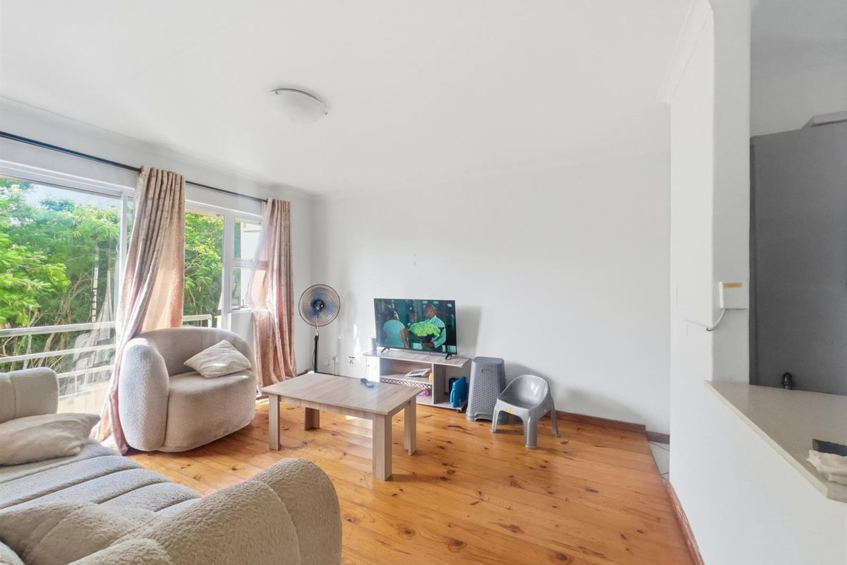 2 Bedroom Apartment For Sale in Morningside, Durban, KwaZulu Natal - Photo 2