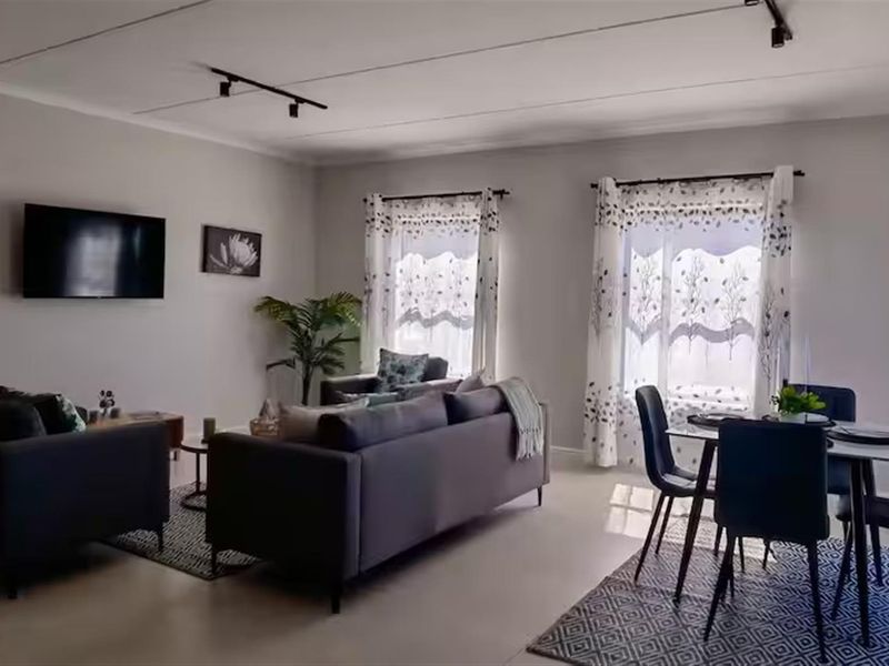 Apartment To Rent in Sandown, Blouberg - Photo 3