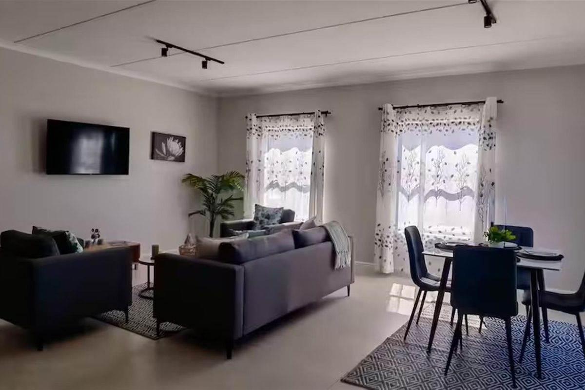 Apartment To Rent in Sandown, Blouberg - Photo 3