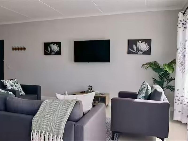 Apartment To Rent in Sandown, Blouberg - Photo 4
