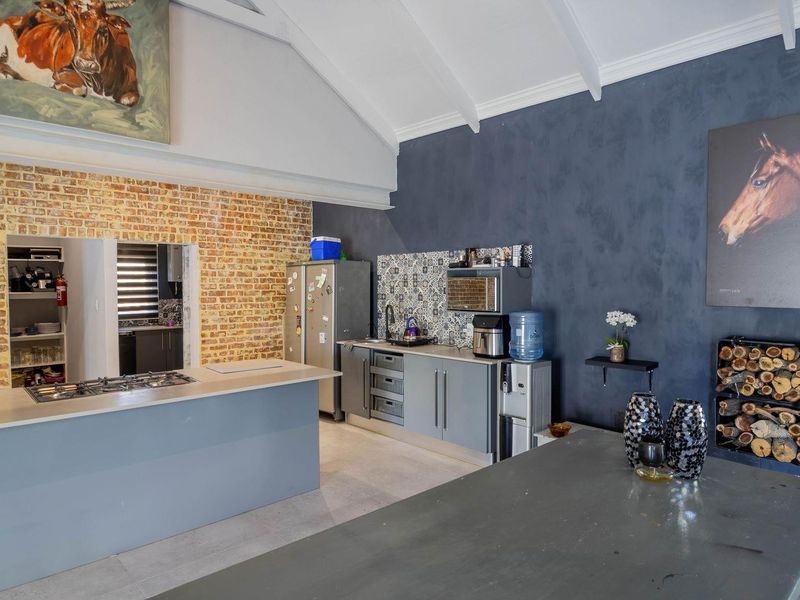 Estate Living - A Private Off-Grid Haven in Long Acres on the edge of Langebaan - Photo 3