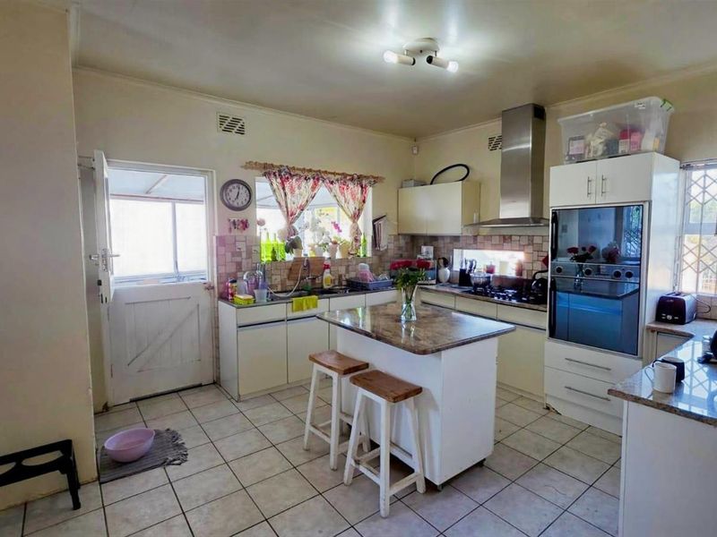 House For Sale in Milnerton Central, Milnerton - Photo 6