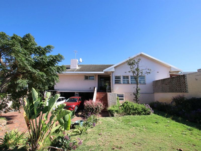 House For Sale in Milnerton Central, Milnerton - Photo 2