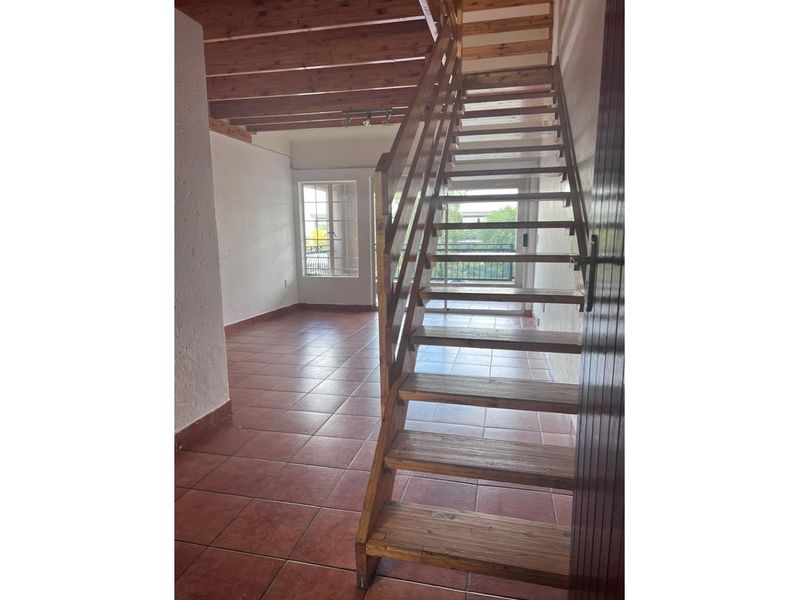 3 Bed,1 bath Loft apartment for rent in Noordwyk - Photo 10