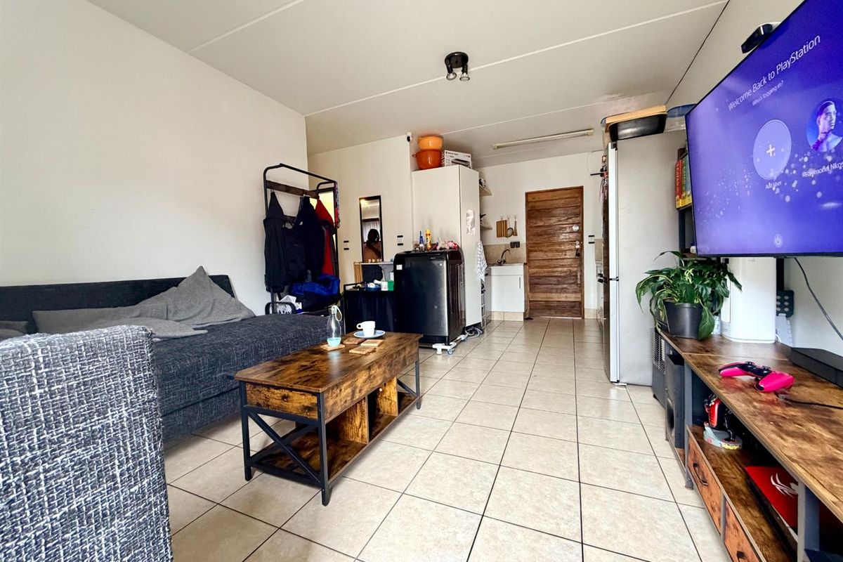 Apartment For Sale in Edenvale - Photo 3