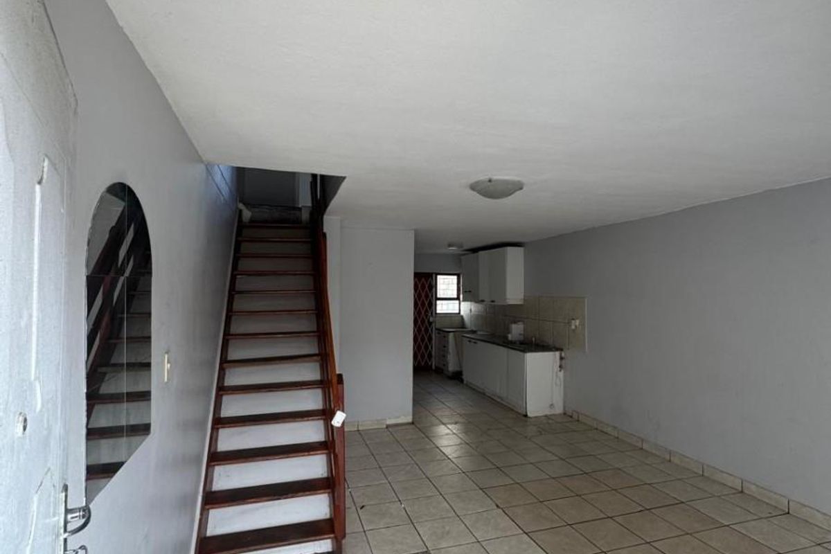 Charming Family Duplex in Summer Greens - Photo 3