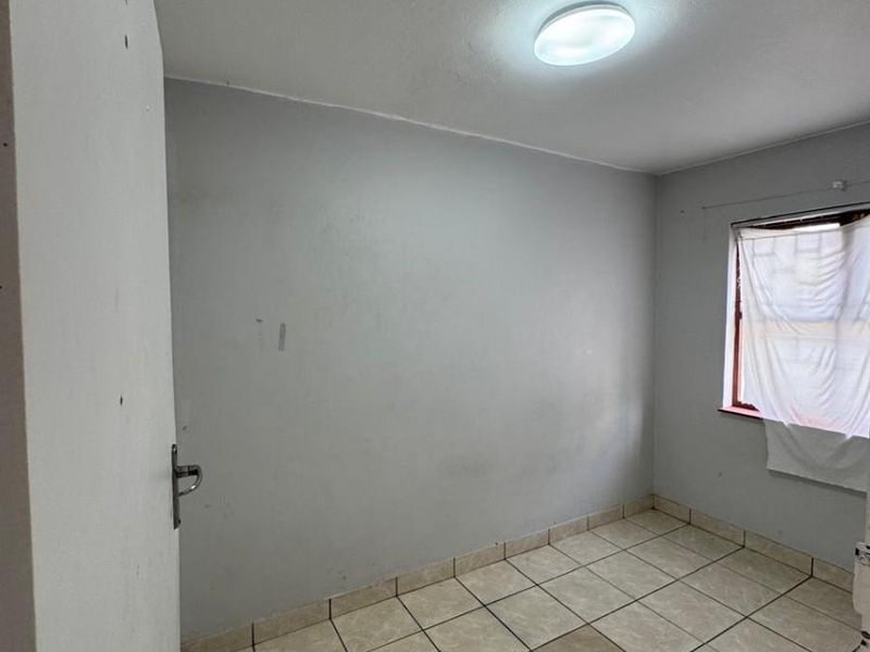 Charming Family Duplex in Summer Greens - Photo 9