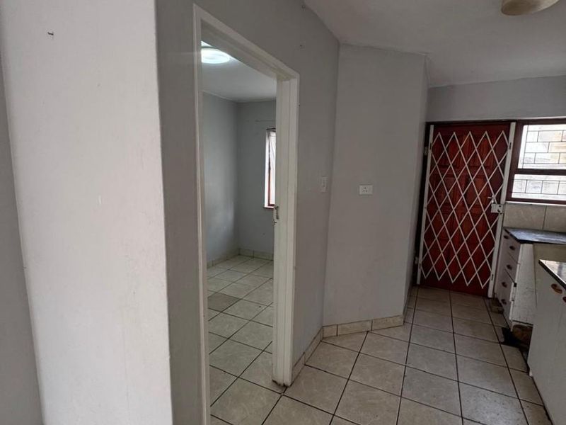 Charming Family Duplex in Summer Greens - Photo 7