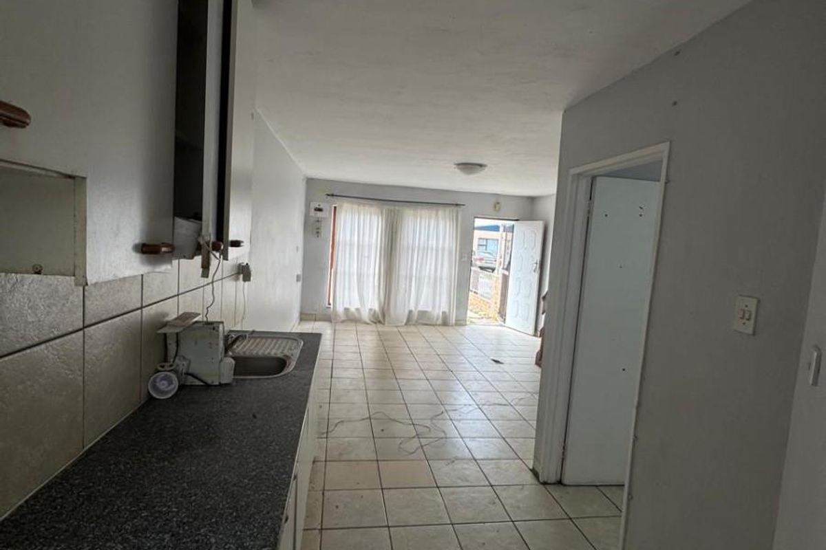 Charming Family Duplex in Summer Greens - Photo 2