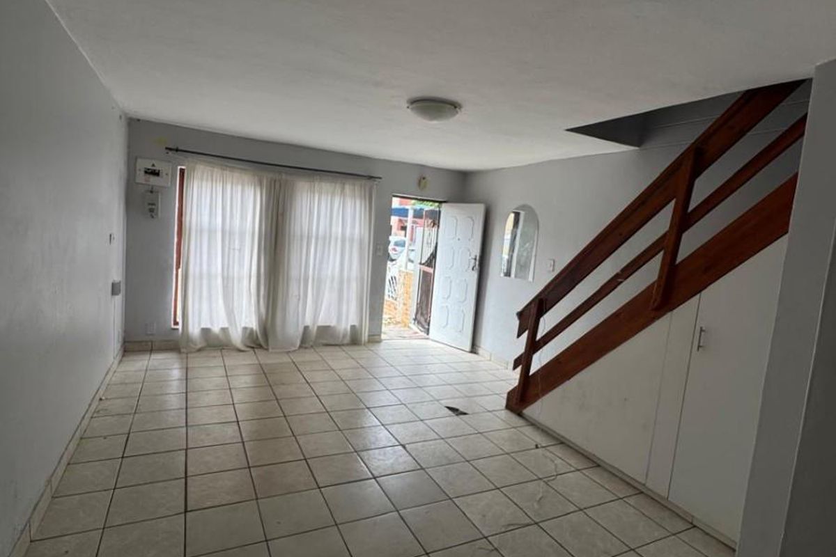 Charming Family Duplex in Summer Greens - Photo 4