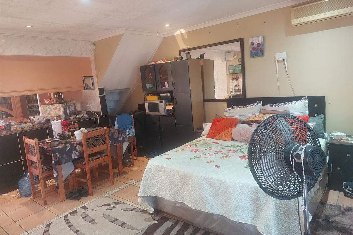 House For Sale in Montford, Chatsworth, KwaZulu Natal - Photo 3