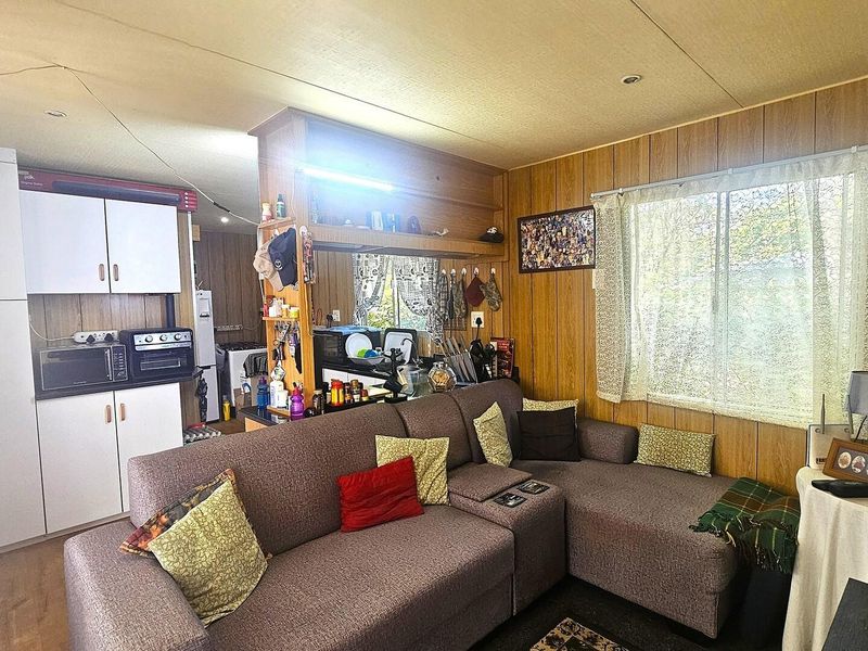 Cozy One Bedroom Park-Home in Margate - Photo 3