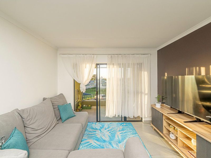 Modern 2-Bedroom Apartment for Sale in Kleijne Wingerd - Kuils River - Photo 8