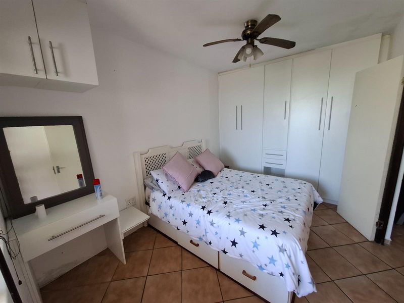 Open plan One bedroom unit for rent - Photo 10