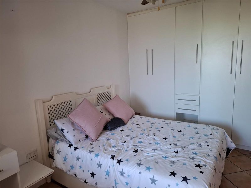 Open plan One bedroom unit for rent - Photo 9