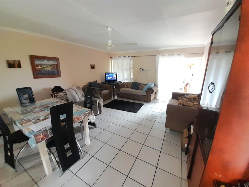 Riverside Living in the Heart of Klein Brak River, Garden Route - Photo 7