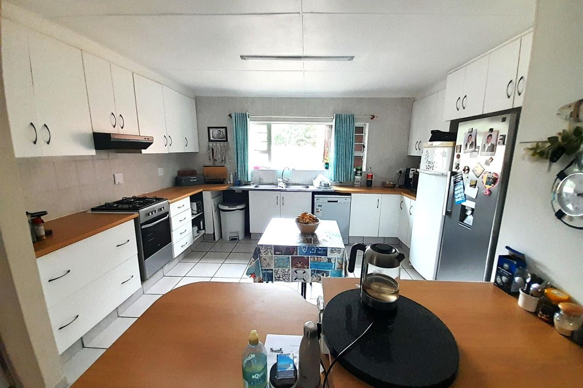 Riverside Living in the Heart of Klein Brak River, Garden Route - Photo 5