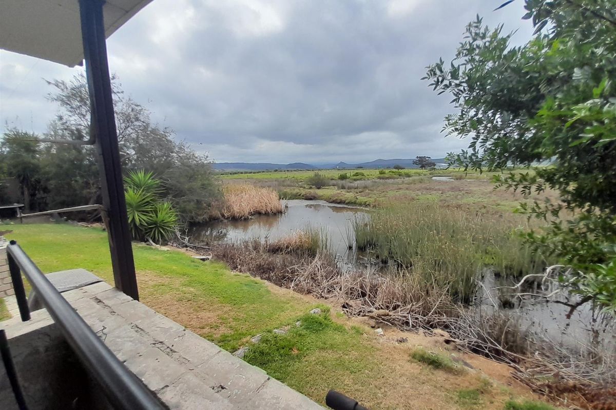 Riverside Living in the Heart of Klein Brak River, Garden Route - Photo 2