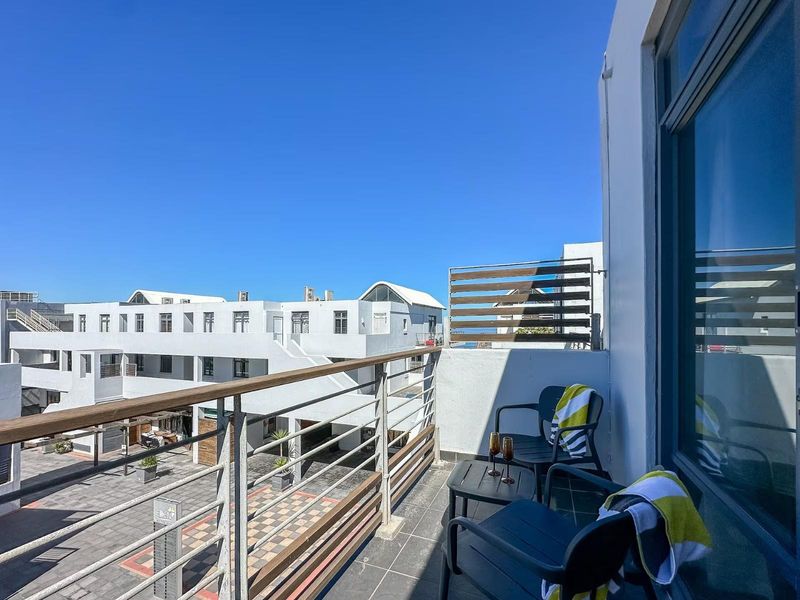 Stylish 1-Bedroom Apartment in Eden on the Bay - Prime Big Bay Location - Photo 5