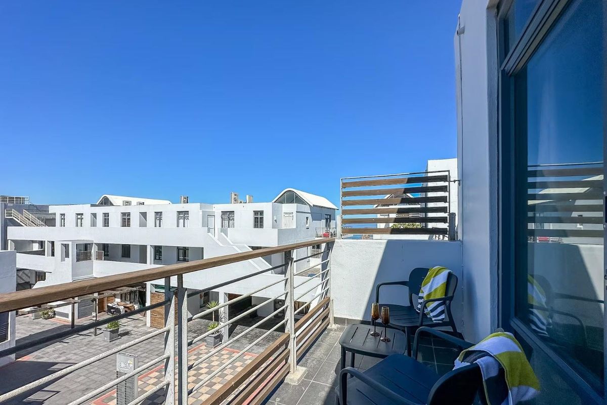 Stylish 1-Bedroom Apartment in Eden on the Bay - Prime Big Bay Location - Photo 5