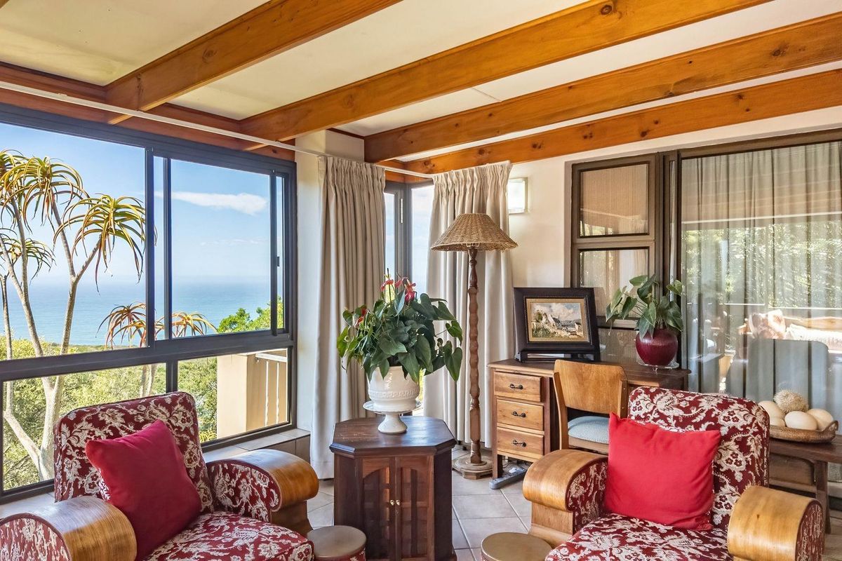 Family Home with Breathtaking Ocean Views! - Photo 4